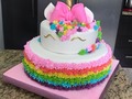 Hermosa torta con motivo de unicornio 🦄. ☎️realiza tu pedido solo por WhatsApp 04241299472☎️