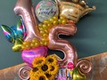 En @sorpresasexpress.ccs seguimos trabajando y haciendo sueños realidad. Felices 15 🌹🌸🌷🌺🌼.  . Contáctanos por el dm con la fecha y dirección de entrega y te enviamos la información
