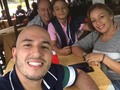 Y en esta foto.... MI MAMÁ, MI PAPÁ, MI HERMANITO Y YO.... fue difícil pero se logró.