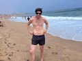 Barcelona y sus cositas varias 💕  Mi abdomen quedó rojo en la primera foto xq me dieron un rico y fuerte masaje (ultima foto)   #Barcelona #travel #gaytravel #españa #Barceloneta