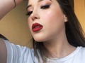 Hello mis queridas #thaligirls ⁣ ⁣ Labios ¡BOOM!⁣ ⁣ A muchas les encantaron este estilo de labios que tiene tiempo en tendencia, estaba loca por hacerlos así que me fui al mercado cerca y conseguí este color tipo chocolate que amé e hizo match perfecto con el labial rojo 01 de @sephora 😍 i love iiiiit! ⁣ ⁣ Tip importante: mantén estirado los labios para ver cualquier error 👀 y asegúrate que tú delienador de labios sea más oscuro que el labial que vayas a usar para crear el efecto degrade. ⁣ ⁣ No olvides que puedes hacerlo en los tonos que desees 🙆🏻‍♀️ ⁣ ⁣ Se una #thaligirls y lanza unos #redkisses 💋✅