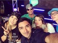 #Repost @harol36 ・・・ Por aca pegado a la onda @stick2sticktv @andreeisimasticktv @stephaniaquint gracias por la invitación!! @36grados