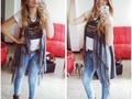 Estamos en una temporada donde los chalecos largos están en furor!  Hay muchas maneras de combinarlos...con faldas, vestidos o chorts. @shoppinkstyle  #yosoyshoppinkstyle  #fashionbloger #fashionista #outfit #mystyle