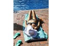 Tiempo para descansar y disfrutar!  Para relajarme y compartir con la persona que tanto amo.  @juanpablorendonm #juampisystephy  @oysho #whitmyboyfriend #mylove  #fashionista #style #sunday #pool #bikini #Style  S&S👠