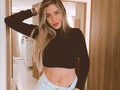 Algo que he aprendido con el tiempo y que quiero compartir con todas las mujeres y madres :   💖1. Tú eres tu primera prioridad en la vida.  💖2. Sólo tú y nadie más que tú eres la responsable de tu felicidad.  💖3. Nadie se va a esmerar o sacrificarse por ti y tus sueños, solo tú eres la responsable y la encargada de lograrlos.  💖4. Tu SALUD MENTAL es lo más importante en esta vida. Y consejo para mamás: primero tienes que estar mentalmente saludable para que puedas ofrecer todo ese amor y tranquilidad a tus hijos y familia.  💖5. Motívate a diario, inspírate y elimina de tu vida las personas que no te aportan nada positivo.  💖6. NUNCA ES TARDE… así es nunca es tarde para ser y hacer lo que quieres ser en esta vida.   💋pd: atrévete !!