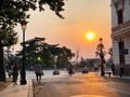 “Así como hay gente que se asusta de tu intensidad, hay gente que se enamora de ella”. - ron lorent -