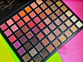 Hermosa paleta sombras 63 tonos de infarto 😍😍😍😍😍 Envios Nacíonales 📳 3177212204  #maquillaje#makeupcali#maquillajecali#bellezscolombia#makeupmedellin#makeup#colectivosolidario#yosoymeg#mujeresemprendoras