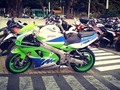 Toro 🐂 #ZX250#suitupmedellin#suicidésquad #motorcyclelife #zx250r #kawasaki #kawasakizx250 #ninja250 #ninja250r #kawasakininja #kawasakininja250 #🐂 #racing #likeit #lokosyenmotos #like #like4like #luxurybikescolombia #Colombia_bikes #melosdemelos #motorcyclelife #teamkawasaki #ninja #ginza#bikekings #bikeporn #superbikes#miraadiosbye
