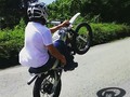 Sábado muy fresh 😎 #calima #stunt #calibmatic #amorporlasdosruedas #dt175 #lamejoryamaha #soloparamoteros #mejorenmoto #2t #braap #muyatope #relax #style #dope #teamyamaha #locosyenmotos #blanca #tarde #tardero #fuckpolice #griselda #suicide #suicidésquad #fresh #motorcyclelife #dualpurpose #bikekings #bikestars #sorneramente #SuitUpMedellin