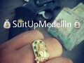 ¿Qué hay pa ya pues? #SuitUpMedellin 💰 #money #guns #moneyandguns #alcohol #ron #ronmedellin #ronmedellinañejo #gunandmoney #moneymaker #plata #moneda #dinero #luxury #luxurylife #luxurystyle #luxuryland #luxuryrich #rich #richlife #gvlife #moet #bluelabel #redlabel