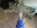 No sé qué voy a hacer 🔥💀 #SuitUpMedellin Aportes al #Direct 🎤 #money #moneymaker #millionarie #billionaires #bilionaire #rich #youngandrich #luxury #luxurylife #luxurylifestyle #lux #deluxe #maniatic #richnigga #oakley #dope #style #men #success #successman #like #like4like