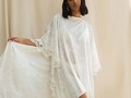 Todos los días tenemos cosas nuevas para sorprenderte!!! Cómo este espectacular PONCHO bordado!! Lo puedes usar en estos días en casa y soñar con las próximas vacaciones al mar 🌊 Próximamente en nuestra página web, puedes comprarlo por WhatsApp (link en la bio) o DM