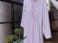 Vestidos camiseros con bordados marinos. 100% algodón