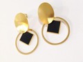✨Arete rombo negro✨ 🌸Acero🌸 ⭐️$16.000⭐️ . . . . #liluaccesoriesstore #aretes #bisuteriaenacero #negro #elegante