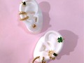 🌸 Quien no ama los earcuff y más ahora que están en tendencia 🌸 ✨Rodio: Enchape de oro 18k con circones de colores ✨ 💸Earcuff Desde $10.000 ✨Topitos bolita 💸$10.000 ✨Candongas 💸$18.000 y $20.000 . . . . . . . #mujereslindas #candongas #bisuteriabogota #mujeresbogotanas #bisuteriaenacero #bisuteriafina #joyeriaenacero #bogota #mujer #accesoriosbogota #joyascolombia #accesorioscolombia #regalosenbogota #aretesmedellin #acerorodinado #earcuff #earcufflovers #earcufflores #earcufflove