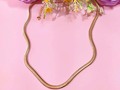 🌸Cadenita plana serpiente 🌸 ✨Rodinada✨ 💸$30.000💸 . . . . . . . #liluaccesoriesstore #mujereslindas #candongas #bisuteriabogota #bisuteriaenacero #bisuteriafina #joyeriaenacero #bogota #mujer #accesoriosbogota #cadenaplata #accesorioscolombia #regalosenbogota #aretesmedellin #acerorodinado #collarserpiente