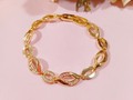 🌸Pulsera eslabones🌸 💫Material: Baño de oro💫 💸$22.000💸 . . . . #liluaccesoriesstore #mujereslindas #bisuteriabogota #mujeresbogotanas #bisuteriaenacero #bisuteriafina #joyeriaenacero #mujer #accesoriosbogota #joyascolombia #accesorioscolombia #regalosenbogota #pulseraosito #pulseraalas