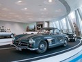 The 300 SL Coupé, the firs available supercar, arrived at the dealerships in 1954.  📸 via @mercedesbenzmuseum  #MercedesBenz #yearoftheSL #300SL #W198 #gullwing
