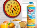 Les enfants attendent le goûter avec impatience.