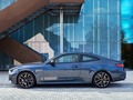 Know where you stand. The BMW 4 Series Coupé. #THE4 #BMW #4Series  __ BMW M440i xDrive Coupé: Fuel consumption weighted combined in l/100km: 7.1–6.8 (NEDC); 8.1–7.5 (WLTP), CO2 emissions weighted combined in g/km: 163–155 (NEDC); 186–170 (WLTP). Further information: .   374 hp, 275 kW, 500 Nm, Acceleration (0-100 km/h): 4.5 s, Top speed (limited): 250 km/h.