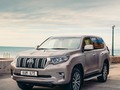 Answer the ocean’s call. . #LandCruiser #SUV #4x4 #4WD #Offroad #Silver #SilverCar #JoyofFreetoMove #TOYOTA #ToyotaNation #ToyotaFamily #CarsOfInstagram #CarOfTheDay #AutoNation