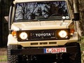 History on wheels. . #TOYOTA #LandCruiser #SUV #ClassicCar