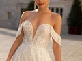 ✨ Si estás buscando un look espectacular para tu día soñado, este vestido está esperando por ti en Medellín. 🌸  🌟 Con su diseño elegante y su caída impecable, este vestido te transportará a un mundo de ensueño. Es perfecto para bodas, galas y eventos exclusivos. ¡Serás el centro de todas las miradas!  #bodas #novias #vestidosdenovia #dreamdress #weddingdress #boda #medellin #vestidodenoiva #bridal #bridallook #casamiento #weddingmoments #colombia #noviasmiami #noviasmedellín #bodasmedellin