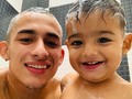-Papá me puedo bañar contigo? 🥰❤️