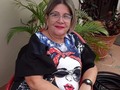 Todo empezó hace Varios años,recuerdo perfectamente : recibí un mensaje por Facebook de una persona muy amable,como decimos aquí en Venezuela "Piropeaba" mi trabajo,me preguntó por unas piezas que había hecho en mis inicios y desde ahí construimos una relación de negocio y mis piezas viajaron a otro País 🇵🇷. . Esta persona de quién les hablo,la misma de la foto, es @normanievesmendez una Puertorriqueña extraordinaria, mamá,abuela de una hermosa niña y Educadora de Profesion. . Norma Vive en "Arecibo, Puerto Rico",como todos sabemos,su País ha pasado por innumerable movimientos sísmicos,que ha dejado al País devastado.. . Norma es de esas clientes que se convierten en amigas,donde el afecto,la sensibilidad y el apoyo,va más allá de cerrar una venta. . Hoy quiero hacer público mi agradecimiento infinito a esta mujer, que desde la distancia paso hacer alguien importante en mi vida 🤗💞🤝😘🥰. . Ella sin conocerme confío en mi, en mis productos, Ella es una de mis clientes ideales. Me apoyo en los momentos más crí que puede vivir una persona en un País 🇻🇪 en Crisis como Venezuela. . Desde aquí hago mis oraciones por ti,por tu salud,por tu bienestar,el de tu familia y el de tu País 🇵🇷🙏.Dios los bendiga y Cubra con su misericordia.. Gracias Norma,gracias amiga,Te quiero muchísimo..😘🤗🤝💞. . . . "No construyo para tener clientes,quiero clientes para poder construir"💍💪💎. . . #Amistad #ClienteIdeal #PuertoRico #Arecibo #JewelryHandMade  #JoyasQueEmocionan  #JewelryMarketing  #Fidelizar