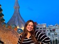 ✨6 months ✨  Hoy cumplo 6 meses aquí, jamás me imaginé que llegaría al otro lado del mundo, sola, sin una meta clara, sólo dejándome llevar por el corazón y escuchando uno que otro consejito 😜🤣  Estoy ENAMORADA de Barcelona, se ha convertido en mi ciudad mágica, he reforzado la amistad más linda del mundo y han nacido muchas más 🥹 he conocido a gente increíble y he ido logrando paso a paso mis metas 🥰  Me vendría demasiado, otra vez 😂😍 #MyStory #Barecelona #MeIriaDemasiado ❤️