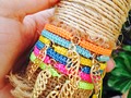 Hermosas pulseras con divertidos colores que puedes combinar con tu estilo. #maracaibo #venezuela #pulseras #hechoamano #hechoenvenezuela