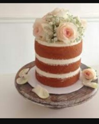 Naked cake o Tortas desnudas aqui en @Tortasmidulcecamino la puedes