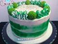 Cake Flash ⚡ . . Si y aunque no le vean el logo esta es una de esas Cake que se hace sin previo aviso, sin tiempo suficiente, en la que se ponen a prueba tu agilidad y capacidad para resolver cualquier inconveniente tomándole solo un par de fotos 📸 (porque nós encanta tomarle miles para decidir por 2 o 3 😄 y en la que logramos que el cliente obtenga una buena torta de sabor y estética que en otro lugar dudo que se la hagan (por el tiempo) 🙄 . . PD. Una Cake mínimo se tarda 2:30hrs para su elaboración y decoración si es una torta muy sencilla con merengue y hasta 8hrs según su complejidad, así que éste trabajo no es soplar y hacer botellas 🍾 . . . #miercoles #cakebuttercream #trufas #TortasGuacara #TortasCarabobo #TortasValencia #valenciatortas #EventosValencia #EventosCarabobo #TortasDecoradas #cakedesing #sugarart #Tortasmidulcecamino #Amoralprimerbocado😘 #MDCVzla