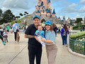 Disfrutando del parque con los amores míos.🏰❤️‍🩹🥰