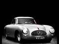 Golden Classic Steering Wheel: Mercedes-Benz 300 SL (model series W 194), year of construction 1952. #mercedes #mercedesbenz #thebestornothing #MBcars #sl #sl300 #vinatge #heritage #instamood #photooftheday
