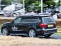 The #mercedes GL was the offical course car at the #Goodwood Festival of Speed this year. Mercedes-Benz GL 350 BlueTEC 4MATIC | 258hp - 7.9 sec | Combined fuel consumption: 7,4 l/100km | CO2 emission: 192 g/km] #mercedesbenz #fos #fos2012 #glclass