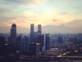 The amazing Singapore Skyline. Shot from the Marina Bay Sands. Shot by @koelnformat  #mb_lifestyle #YourSingapore #skylines #luxuryhotel #marinabaysands