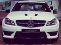 Who can really resist? #mercedesbenz #c63 #amg #mercedes #mbfanphoto @log42
