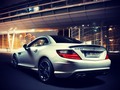 How about a urban nightdrive with the slk 55 amg? @zweikommaacht #mbfanphoto #mercedes #mercedesbenz #amg #slk #slk #roadster #convertible #hamburg