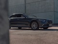 It’s hard to get more picturesque than this.  📷 @dscvr.twins for #MBcreator  #MercedesBenz #SClass #InstaCar
