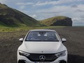 Experience a new era of driving.  📷 @dscvr.twins for #MBcreator  #MercedesBenz #EQE #Electric