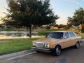 Do you like the individual rims of this cool W 123 captured by @cazadordevenado?  Use the hashtag #MBfanphoto for a chance to see your car on our channel.  #MercedesBenz #MBclassic #ClassicCar