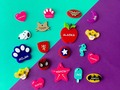 Placas de identificación en acrílico y acero, el accesorio más importante de tu mascotas, tenemos más de 70 diseños disponibles para que los identifiques con su nombre y teléfonos 💜.  Info Whats App 📲3005035336 link directo en el perfil ☝🏼  Envíos a todo el país 🇨🇴 🛫🛵🚛  #placasdeidentificacion #accesoriosparaperros #petshoponline #tiendademascotas #accesoriosparamascotas #accesoriosparagatos #petshop #tiendademascotascolombia #gatos #perros #cat #dog #plaquitaspersonalizadas #plaquitasparamascotas #placasparamascotas #placaspersonalizadas #vainillamascotas
