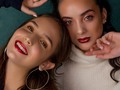 Invierte en tu marca♥️. - Si quieres llegar lejos con tu marca es necesario que inviertas, y la inversión no solo en los productos de maquillaje hablando del caso de los maquilladores. Invertir en tu imagen, en fotos de calidad, en buenos diseños, en herramientas que hagan tu trabajo mas vistoso y llamativo ya que prácticamente esta ventana que llamamos instagram es nuestra empresa y es la que nos genera trabajo😍 como no invertir en ella???. - Deja de verlo como un gasto y comienza a ver todo como una inversión 😍♥️ y sin duda eso te ayudara a llegar lejos💜. - Otra fotito del super 📸 #shooting Beauty Editorial en conjunto a @valeskamachadoh @mariangeladuranb @jara.studio @risabellaa_ . - POR CIERTO, SE VIENE UNA SORPRESA QUE SE QUE LES ENCANTARÁ 😍. (ATENTAS) #vanezamakeup #meridamakeup #makeupmerida #beautymakeup #editorialmakeup