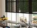 Hasta en las cocinas puedes poner los enrollables! Esta cocina tiene una cortina enrollable en screen para proteger a las personas que están ahi del sol o hasta para dar estilo y privacidad... Ya conoces los enrollables en screen?⠀ #arquitectura #asesoriaendecoracion #creativo #creative #creatuestilo #colombia #decoracion #deco #decoration #diseño #design #diseñointerior #estilo #furniture #instagram #interiordecoration #medellin #monteria #mobiliario #picoftheday #simple #style #ventanasdecolores