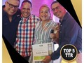 La Directiva de #TodoTerrenoRunners bajo la dirección de nuestro Presidente Ramón Rivero y todo un Club, nos complace hacer entrega del Reconocimiento al ranking Todo Terreno Runners para el 2022 en su 6ta Edición, premiación que resalta el esfuerzo y la constancia durante un año de exigencia y sana competitividad, recibiendo de nuestros patrocinadores como obsequio el Pago de una carrera para este próximo año 2023 para los tres primeros masculino/femenino.  ✓Femenino 1er lugar Moraima Méndez  2do lugar Andreina Mora 3er lugar Yicelis Bolívar 4to lugar Eliana Espinoza  5to lugar Maria Lujan ✓Masculino 1er lugar Eber Vallejo  2do lugar Elvis Romero  3er lugar William Peñalolén  4to lugar Gabriel Marcano 5to lugar Gabriel García  Fin de año runners #SeguimosSumandoKms para el 2023 #AmamosCorrer #SomosTodoTerrenoRunners #SomosTTR