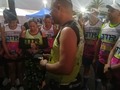 Y de esta forma dijimos Presente en la I Válida de @laligarunner Copa @materialesmochima este domingo 12 de Marzo.  Un día que iniciamos agradeciendo a Dios Todopoderoso por permitirnos estar vivos, sanos y preparados para este nuevo reto y pidiendo su intercepcion y compañía durante los 10 kilómetros para nosotros y todos los clubes participantes 🙌  Momentos Previos a la cuenta regresiva para inundar con más de 1000 corredores a la Avenida Guayana de nuestra Ciudad.   Que momento nos tocó vivir cargado de Adrenalina, Alegría, Nervios y mucha Emoción de volvernos a encontrar con la Comunidad Runners de nuestra Ciudad con quienes competimos pero también compartimos abrazos, palabras de motivación, risas, gritos y mucho más.  Felices con la participación de todos nuestros Atletas, y con el resultado de sus entrenamientos, de su disciplina, constancia y dedicación.  Somos Todo Terreno Runners 💖  Gracias @pastorfranciscotamaronis 🙌  #comunidadrunner #runnerscommunity #runningvenezuela #runningshoes #runningpzo #seguimossumandokms #somostodoterrenorunners #runnervenezolanos #runningterritory #runnerofinstagram #runningmotivation #disciplina #constancia #enfoque #runners #runnervenezolanos #run #rungirl #runnersworld #runnerlife #runnerwoman #runmen