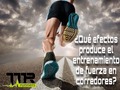 Parte II  EL ENTRENAMIENTO DE FUERZA REDUCE EL % GRASO:  El principal miedo de los deportistas de resistencia al entrenamiento de fuerza es el miedo a convertirse en un culturista pesado y voluminoso.   Miedo a ganar peso y que esto produzca un mayor coste energético al correr.  Lo que no saben estos corredores es que el entrenamiento combinado de fuerza y correr inhibe la hipertrofia (el crecimiento muscular).    A nivel enzimático, la combinación de entrenamiento de fuerza y resistencia produce una inhibición de las vías de señalización de la síntesis proteica, por lo que la hipertrofia es mínima.  Además, de que un aumento mínimo del volumen muscular se vea acompañado de grandes mejoras en el rendimiento, el entrenamiento de fuerza ayuda a disminuir el peso corporal. Haznos saber lo que piensas y deja tu comentario. 😉  #TTRsaludable #TTRsomostodos #amamoscorrer #TTRfamily #runrunrun #somosrunners #runing #saludnatural #saludybienestar #todoterreno #todoterrenorunners #vidasaludable #somoscorredores