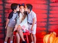 Amor de hermanos! Hermoso! Puro! Le decía a su mamá: epa, yo no le habría dado un beso a mi hermana jajaja “que bellos”😍😍😍😍😍 NavidadPyC2018 #OtroNivelBB 🤣