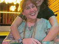 “A tu lado encontré razones suficientes para creer en el amor y construir nuestro propio santuario lleno de luz y amor” nadie dice que sea fácil convivir y adaptarnos a diferencias no sólo de carácter si no de aquellos lugares distintos de nacimiento además de costumbres tonos y demás… mientras yo hablo claro, golpeado, vocalizado y moviendo mis manos, tú me analizas escuchas y te expresas y así… lo más importante del amor en pareja es poder trasmitirnos eso específico, claro, importante, real, que necesitamos expresar para poder sentirnos libres, desahogados, y equilibrados siempre… te amo amor mío gracias por escucharme y sobretodo por amar la santandereana qué hay en mi, por entender mis momentos hasta donde abrazo mis sombras y necesito silenciarme para seguir nuestro camino hacia la evolución y crecimiento como pareja…🧡 Por muchos más meses junto a ti🙌🏻